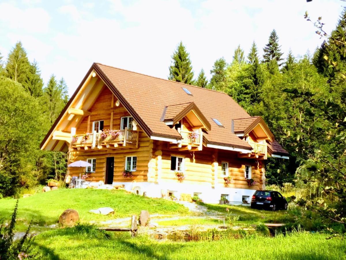 Chalet Le Dorf Noetsch Exterior photo