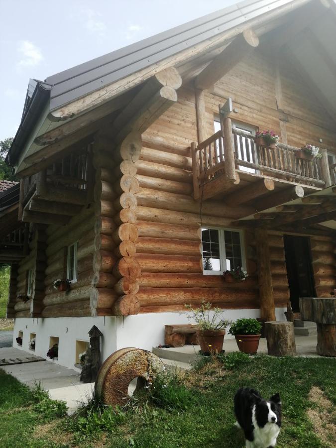 Chalet Le Dorf Noetsch Exterior photo