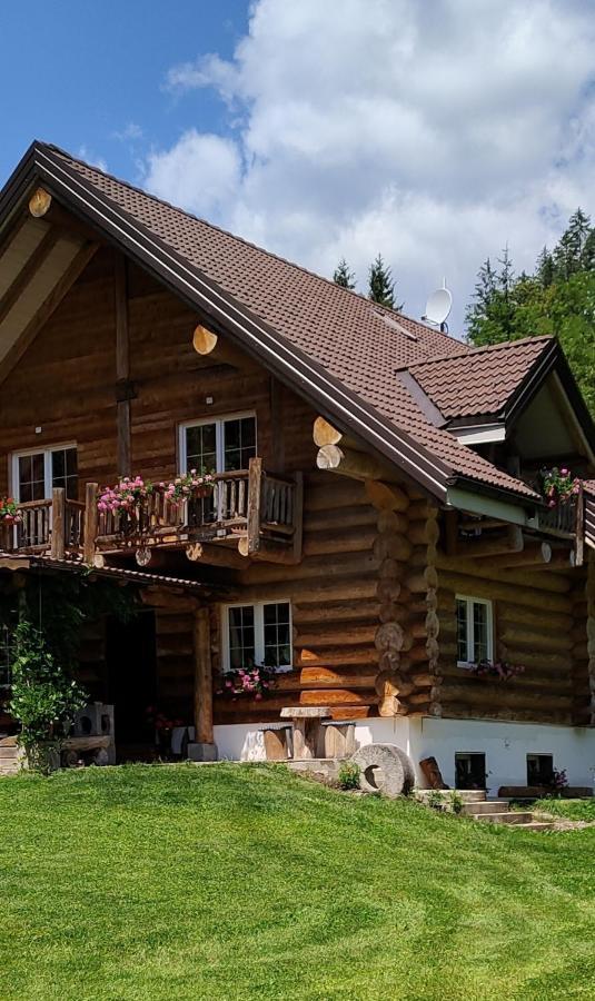 Chalet Le Dorf Noetsch Exterior photo