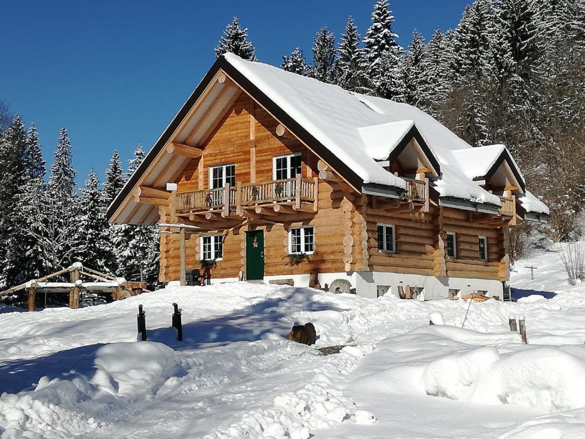 Chalet Le Dorf Noetsch Exterior photo